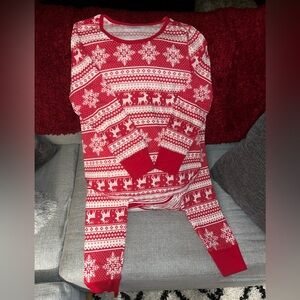 Old Navy Women’s 2 piece Old Navy NWOT! Holiday pajamas Sz XL
